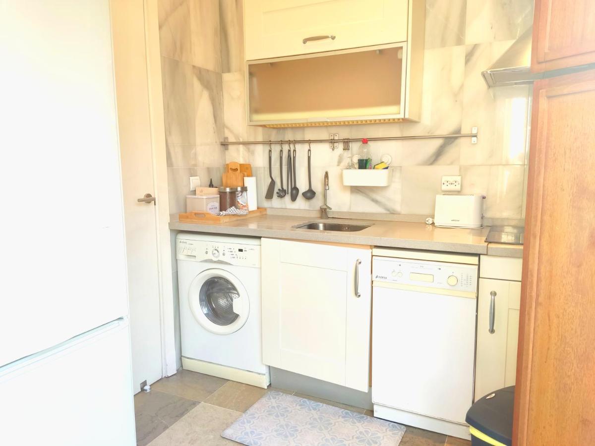 Homeyseville-Luxury Apartment Arenal 6 Pax, Parking Optional Luaran gambar